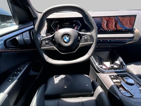 Certified 2025 BMW X3 xDrive30i w/ Premium Package AWD/4WD image 5