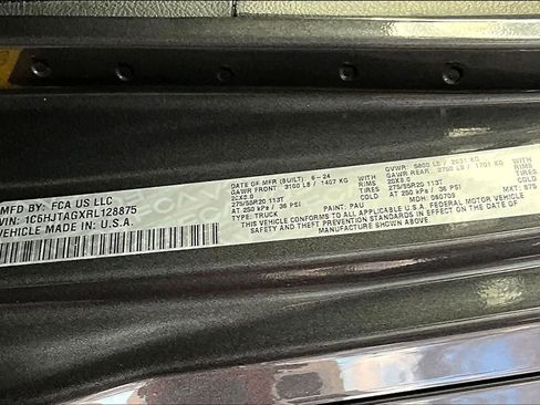 Used 2024 Jeep Gladiator Sport image 21