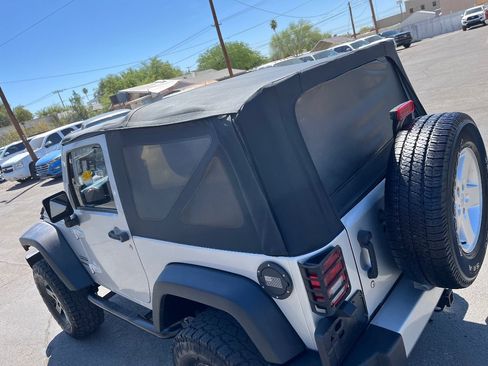 Used 2012 Jeep Wrangler Sport AWD/4WD image 39