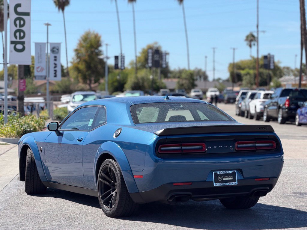 Used 2023 Dodge Challenger SRT Hellcat RWD image 2