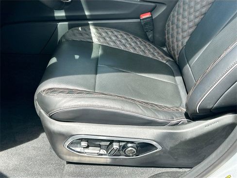 Used 2022 Jeep Grand Cherokee Summit image 19