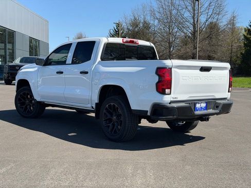 Used 2025 Chevrolet Colorado W/T w/ Advanced Trailering Package image 4
