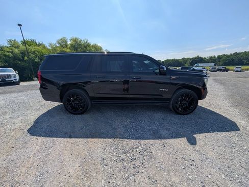 Used 2025 GMC Yukon XL AT4 Ultimate w/ LPO, Floor Liner Package AWD/4WD image 13