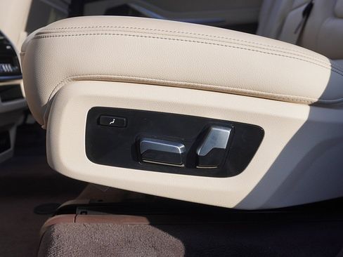 Used 2019 BMW X7 xDrive40i w/ Luxury Seating Package image 50