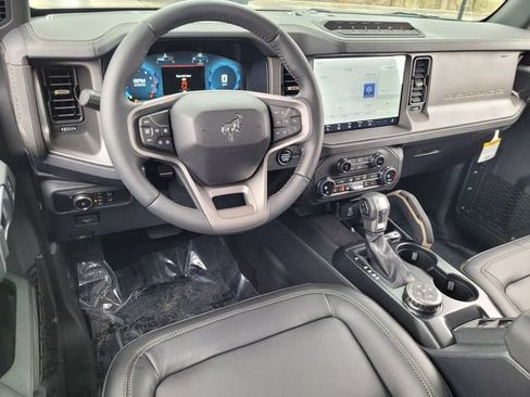 New 2025 Ford Bronco Badlands w/ Sasquatch Package AWD/4WD image 32