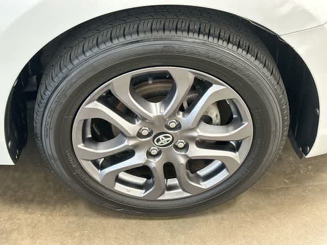 Used 2020 Toyota Yaris LE FWD image 5