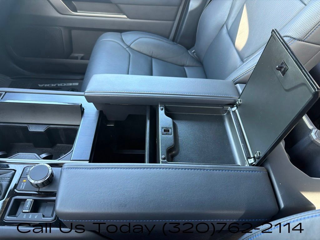 Used 2026 Toyota Sequoia Platinum AWD/4WD image 29