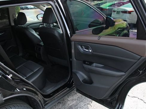 Certified 2023 Nissan Rogue SV w/ SV Premium Package AWD/4WD image 33