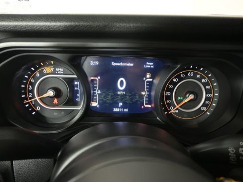 Used 2024 Jeep Wrangler Unlimited Sport AWD/4WD image 24