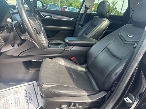 Used 2019 Cadillac XT5 Luxury w/ Trailering Package AWD/4WD image 16
