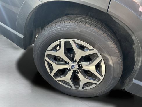 Used 2024 Subaru Forester Premium image 10