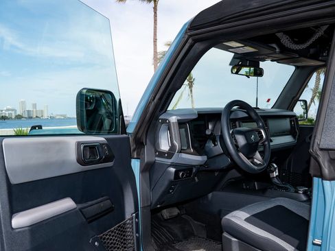 Used 2023 Ford Bronco 4-Door AWD/4WD image 26