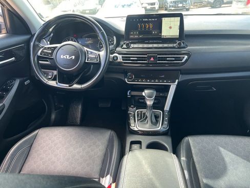 Certified 2022 Kia Seltos SX image 17
