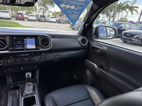Used 2023 Toyota Tacoma TRD Off-Road image 16