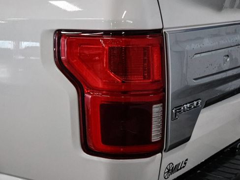 Used 2019 Ford F150 Platinum w/ Equipment Group 701A Luxury AWD/4WD image 15