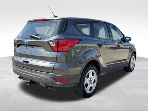 Used 2019 Ford Escape S image 8