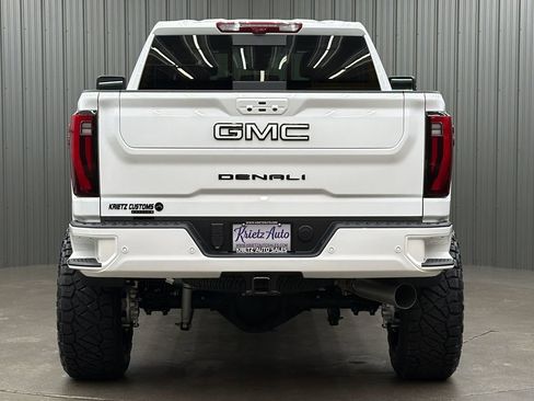 Used 2026 GMC Sierra 3500 Denali w/ Technology Package image 4