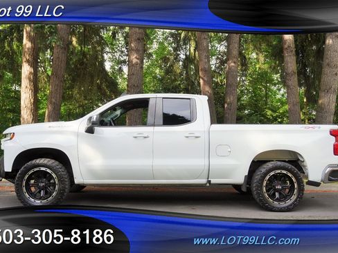 Used 2020 Chevrolet Silverado 1500 LT w/ Trailering Package AWD/4WD image 1