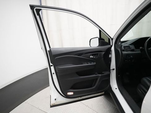 Certified 2021 Honda Pilot Touring image 28