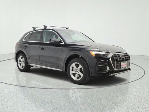 Used 2023 Audi Q5 2.0T Premium w/ Convenience Package AWD/4WD image 3