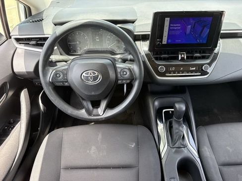 Used 2024 Toyota Corolla LE FWD image 12