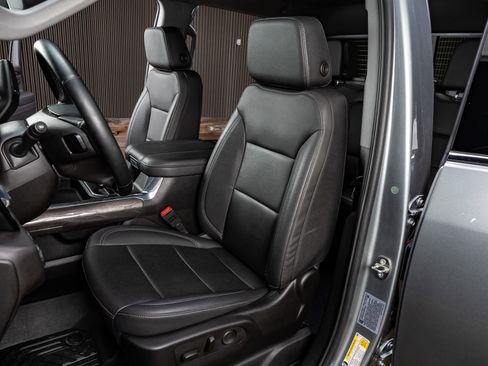 Used 2024 Chevrolet Silverado 2500 LTZ w/ LTZ Convenience Package image 30