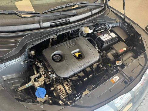 Used 2022 Kia Soul LX FWD image 25