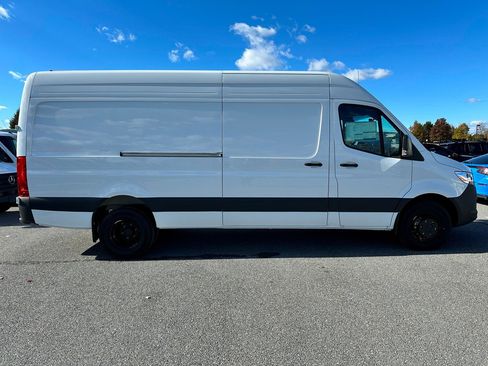 New 2026 Mercedes-Benz Sprinter 3500 image 3