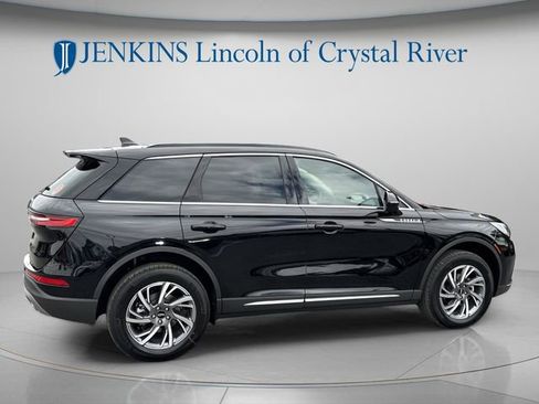 New 2026 Lincoln Corsair Premiere FWD image 2