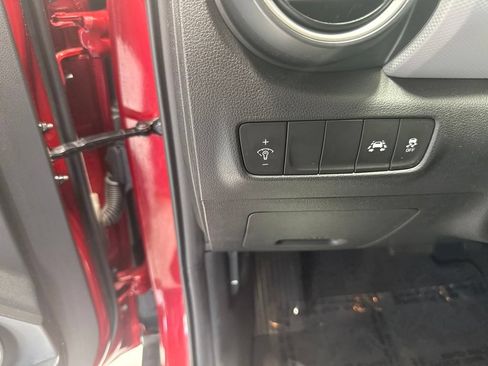 Used 2021 Hyundai Kona SE AWD/4WD image 14