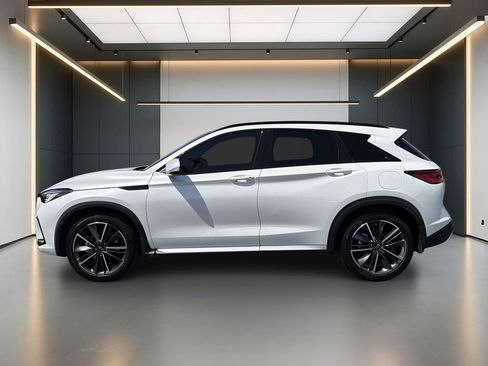 Used 2024 INFINITI QX50 Sport FWD image 2