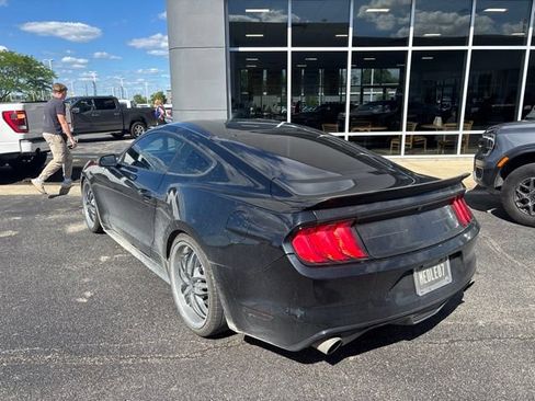 Used 2016 Ford Mustang Coupe w/ Equipment Group 051A RWD image 7
