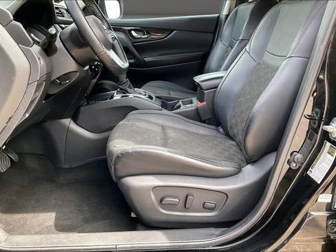 Certified 2021 Nissan Rogue Sport SV w/ Technology Package FWD image 23