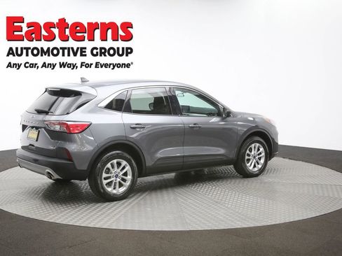 Used 2022 Ford Escape SE w/ Cold Weather Package image 38
