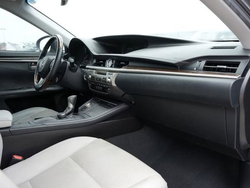Used 2017 Lexus ES 350 FWD image 21