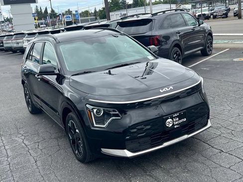 Certified 2024 Kia Niro Wind FWD image 5