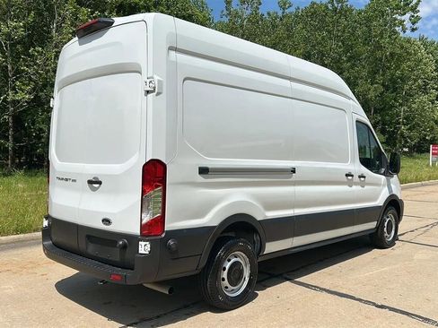 Used 2024 Ford Transit 250 148 High Roof RWD image 8