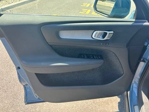 Used 2025 Volvo XC40 B5 Core AWD/4WD image 20
