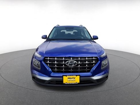 Used 2025 Hyundai Venue SEL FWD image 3
