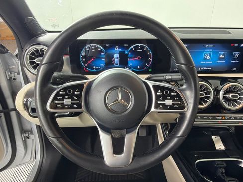 Used 2021 Mercedes-Benz A 220 image 13