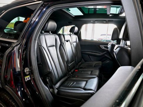 Used 2019 Audi Q7 2.0T Premium w/ Cold Weather Package image 24