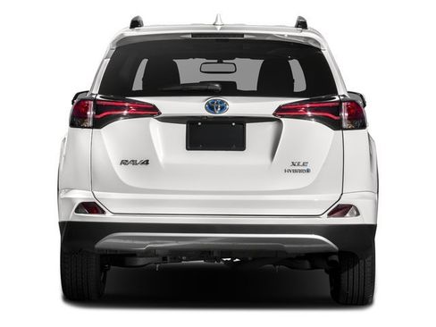 Used 2017 Toyota RAV4 XLE w/ All Weather Liner Package AWD/4WD image 5
