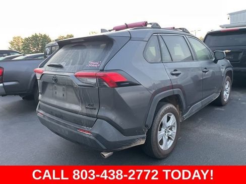Used 2019 Toyota RAV4 LE w/ Carpet Mat Package image 2