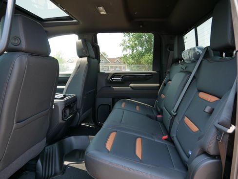 New 2026 GMC Sierra 2500 AT4 w/ AT4 Premium Plus Package AWD/4WD image 12