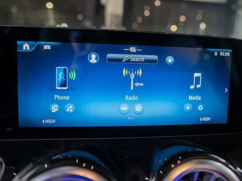 New 2026 Mercedes-Benz GLB 250 4MATIC image 22