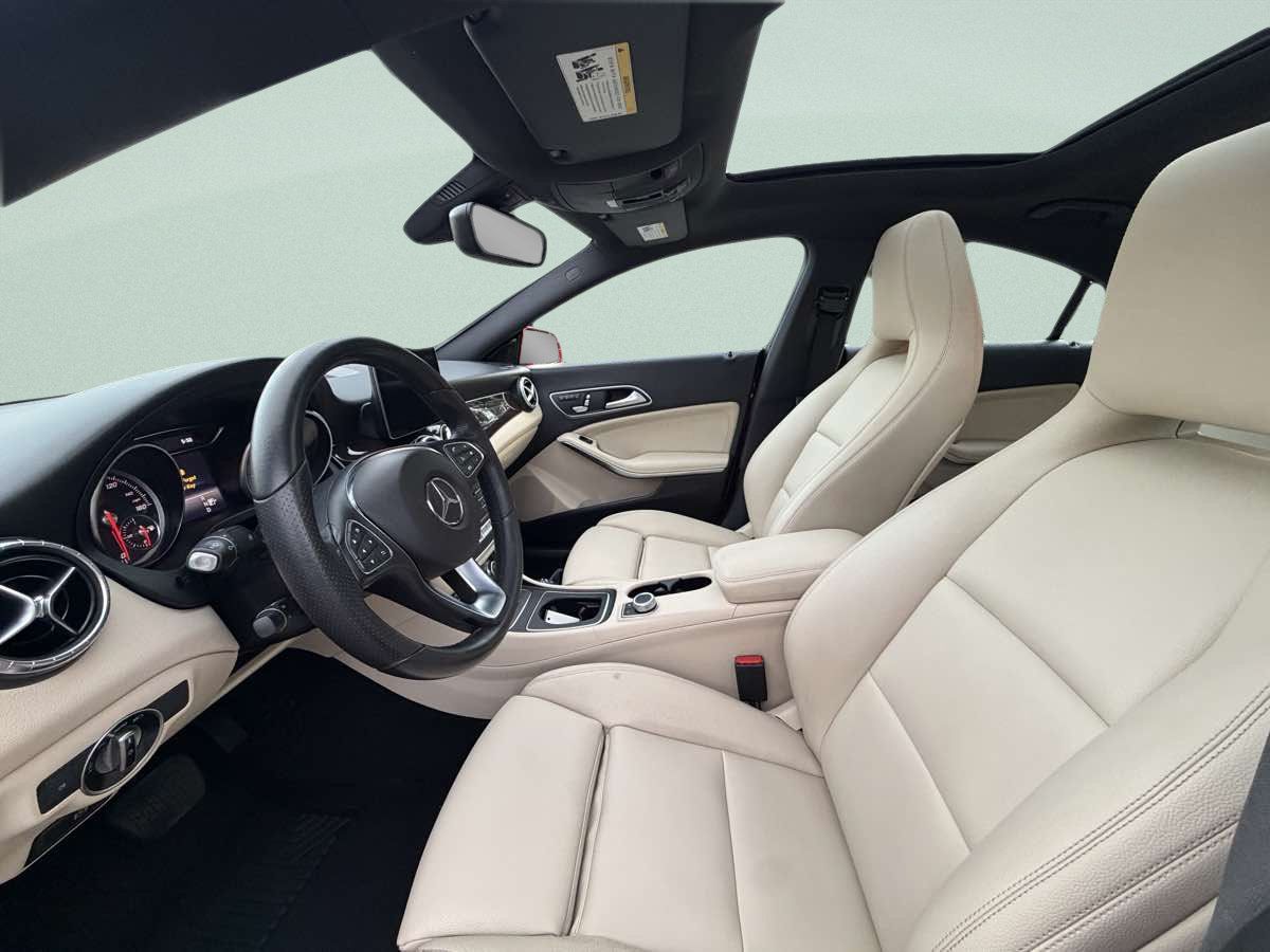 Used 2018 Mercedes-Benz CLA 250 4MATIC image 10