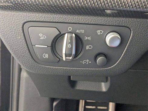 Used 2019 Audi SQ5 Prestige w/ Prestige Package image 16