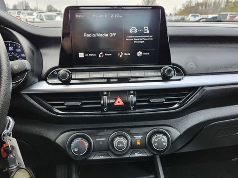 Used 2022 Kia Forte LXS image 26