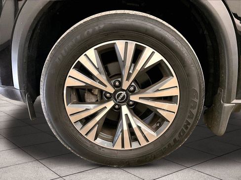Used 2023 Nissan Rogue SV AWD/4WD image 8