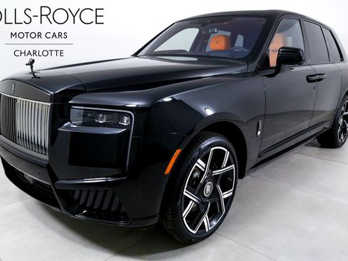 Used 2026 Rolls-Royce Cullinan Black Badge AWD/4WD image 1